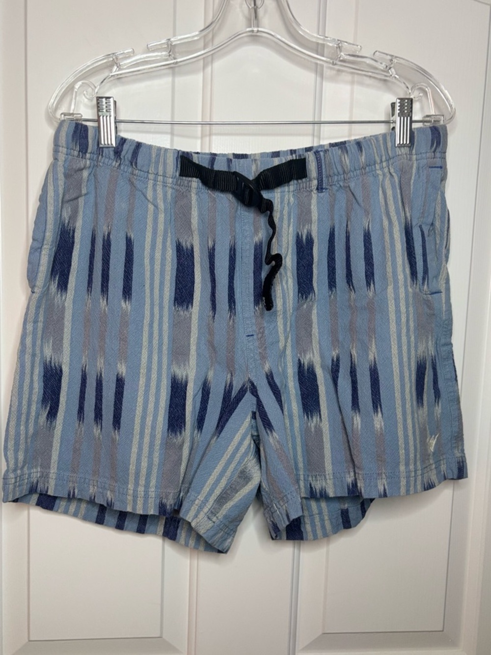 EUC WITHOUT WALLS Men's Blue Ikat Striped Shorts -nylon belted size L